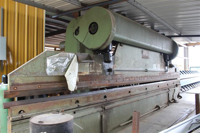 Chicago - Dries &amp; Krump 300 Ton x 28 Feet Press Brake, Machine ID: 6959